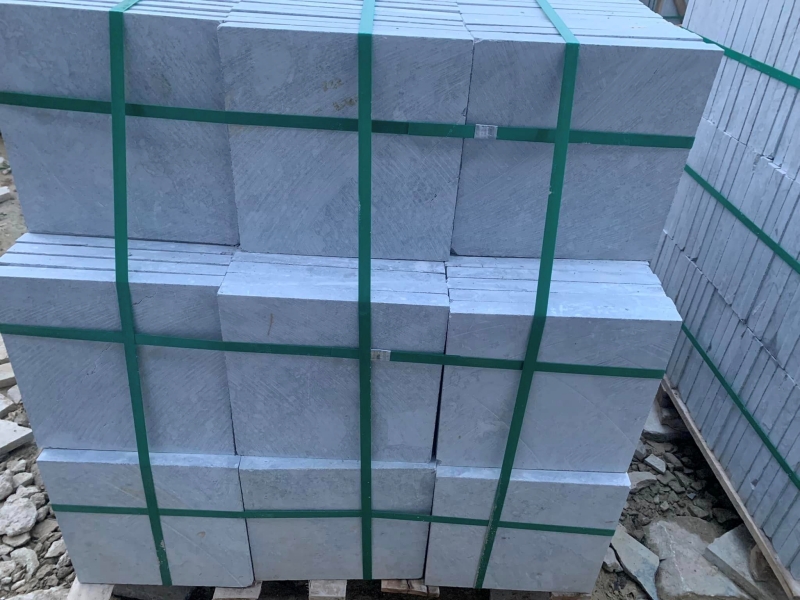 Khi đơn hàng đủ tải xe đầu kéo, Đông Á Stone sẽ sắp xếp giao hàng ngay và áp dụng mức giá ưu đãi hơn, giúp khách hàng tối ưu chi phí vận chuyển.