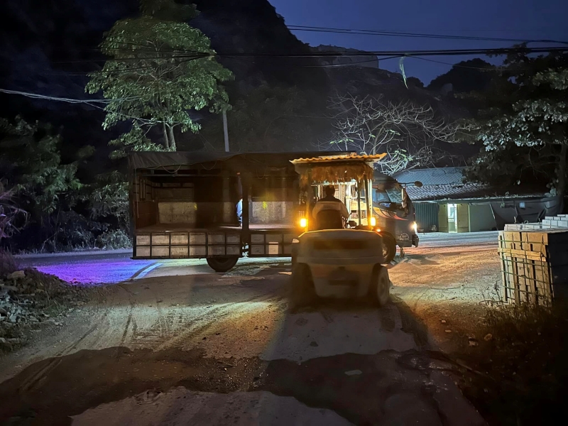 Đông Á Stone cung cấp chính sách bảo hành rõ ràng, đổi trả 1:1 đối với các sản phẩm bị lỗi trong quá trình giao nhận.