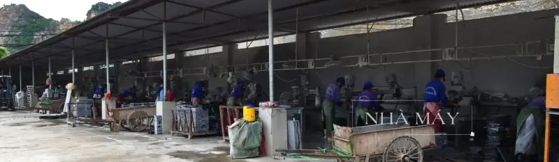 Đội ngũ nhân lực của công ty Đá Xanh Thanh Hóa Đông Á làm việc theo quy trình chuẩn chỉnh, tạo ra những sản phẩm đá tự nhiên chất lượng nhất.