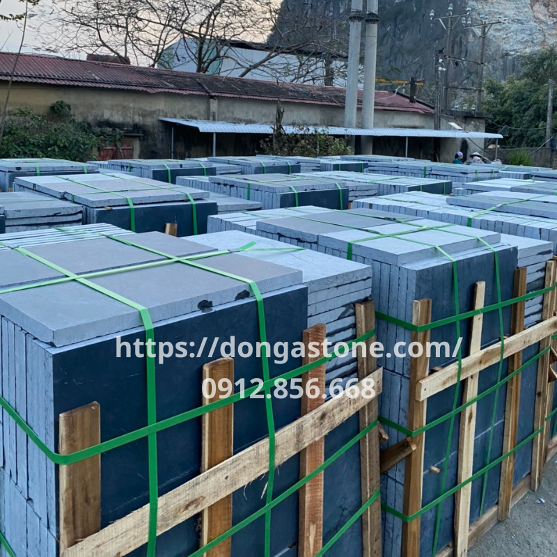 Liên hệ Hotline 0912.856.668 và cung cấp thêm số lượng m2, kích thước cụ thể (30x30, 30x60, 40x40...), và địa chỉ nhận hàng để nhận báo giá chính xác nhất.