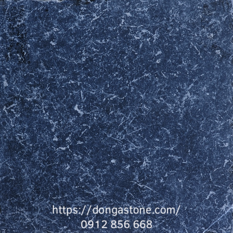 Đá Xanh Thanh Hóa giả cổ Cẩm Thủy (mài + mẻ cạnh) tại Đông Á Stone mang lại giá trị thẩm mỹ cao, đồng thời đáp ứng tốt về độ bền, công năng và chi phí trong xây dựng, trang trí.