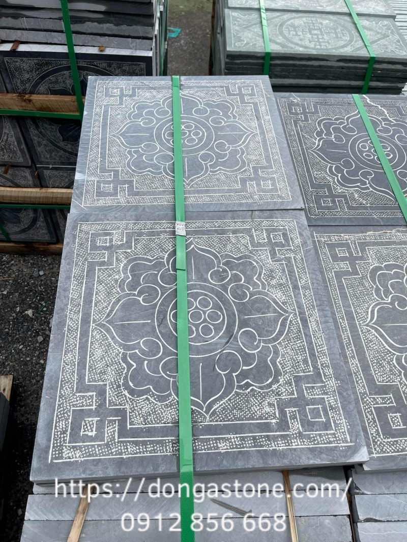 Quy Trình Sản Xuất Đá Xanh Đen Tự Nhiên Chất Lượng Cao 12 Vận chuyển đúng kỹ thuật và bảo quản đá đúng cách giúp hạn chế sứt mẻ, giữ bề mặt sạch đẹp và đảm bảo chất lượng đá xanh đen ổn định trước khi thi công.