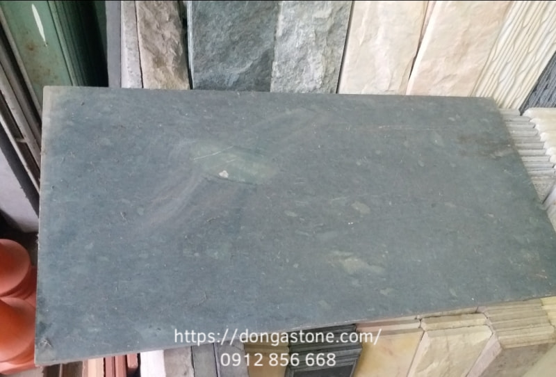 Kích Thước Đá Xanh Thanh Hóa Phổ Biến Và Cách Chọn Size Phù Hợp 1 Đá xanh Thanh Hóa có kích thước đa dạng, được khai thác từ các mỏ đá lớn trong tỉnh, nổi bật với độ bền cao, khả năng chịu lực tốt và màu sắc trang nhã.