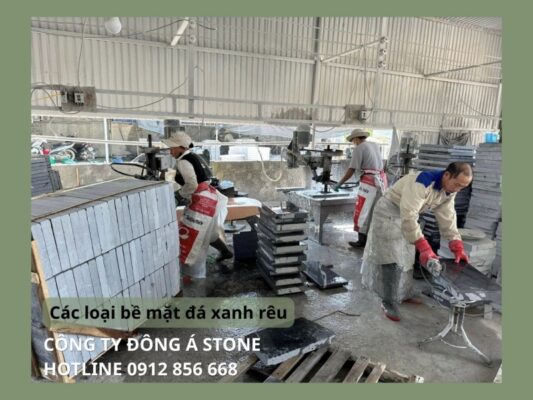 Tổng hợp các loại bề mặt đá xanh rêu phổ biến và cách lựa chọn phù hợp.