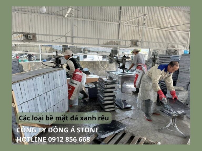 Tổng hợp các loại bề mặt đá xanh rêu phổ biến và cách lựa chọn phù hợp.