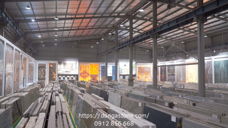 Tổng kho đá Hưng Thịnh có thế mạnh của đơn vị là các dòng ốp lát như Granite, đá Marble.