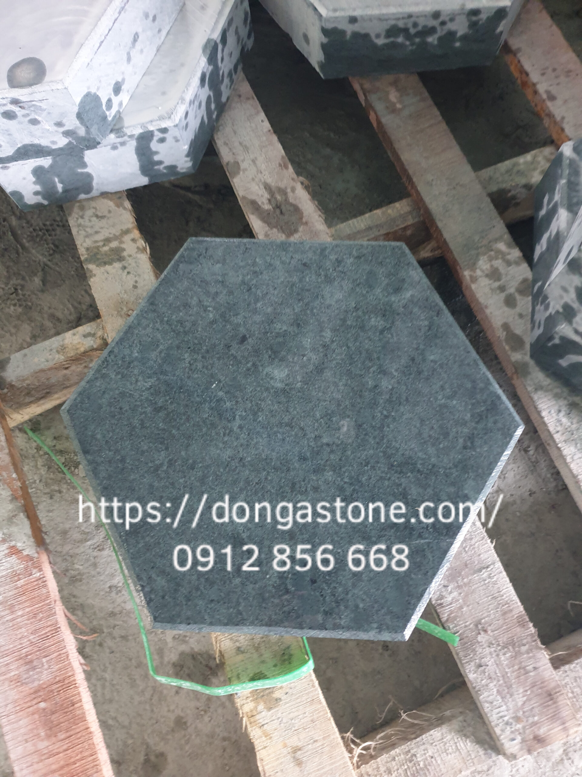 Đá bước dặm (đá thớt) Thanh Hóa: Giá bán & Các hình dáng độc đáo